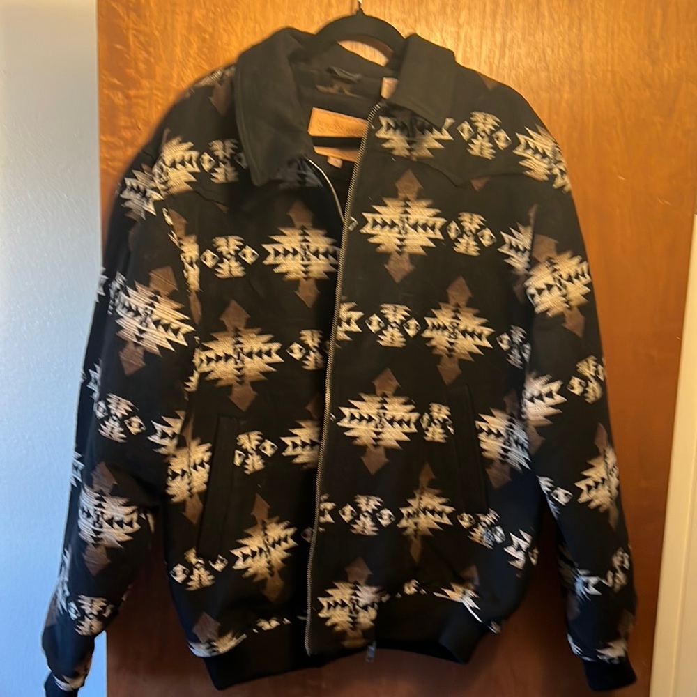 Pendleton style mens coat. Wore once. Size XL